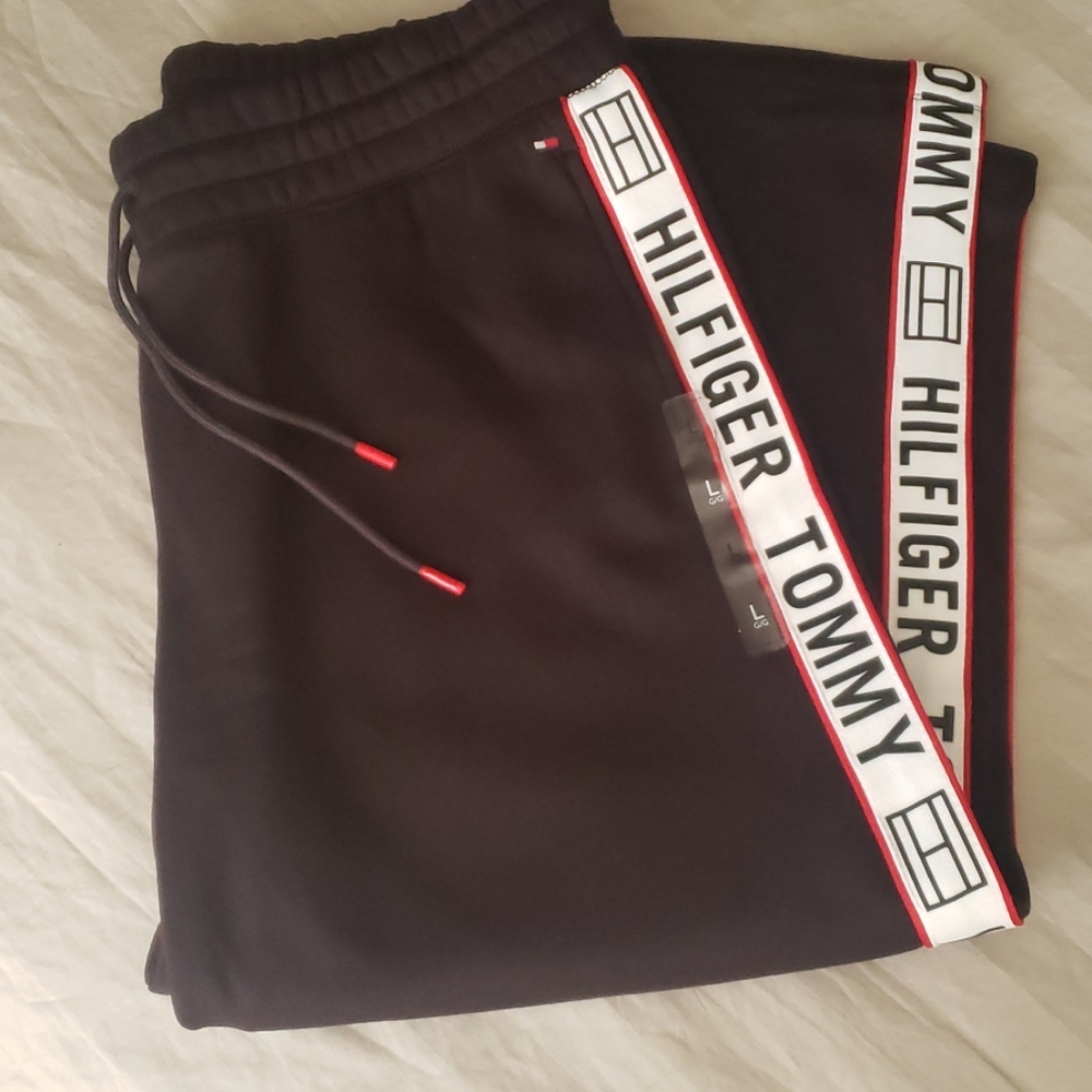 Tommy Hilfiger CROP sweats
